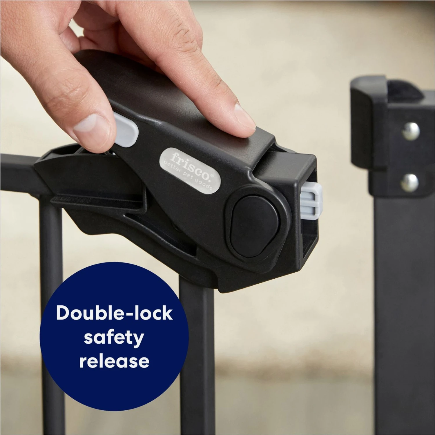 Frisco Steel Extra Wide Auto-Close Dog Gate 3 Frisco Steel Extra Wide Auto-Close Dog Gate - Image 3