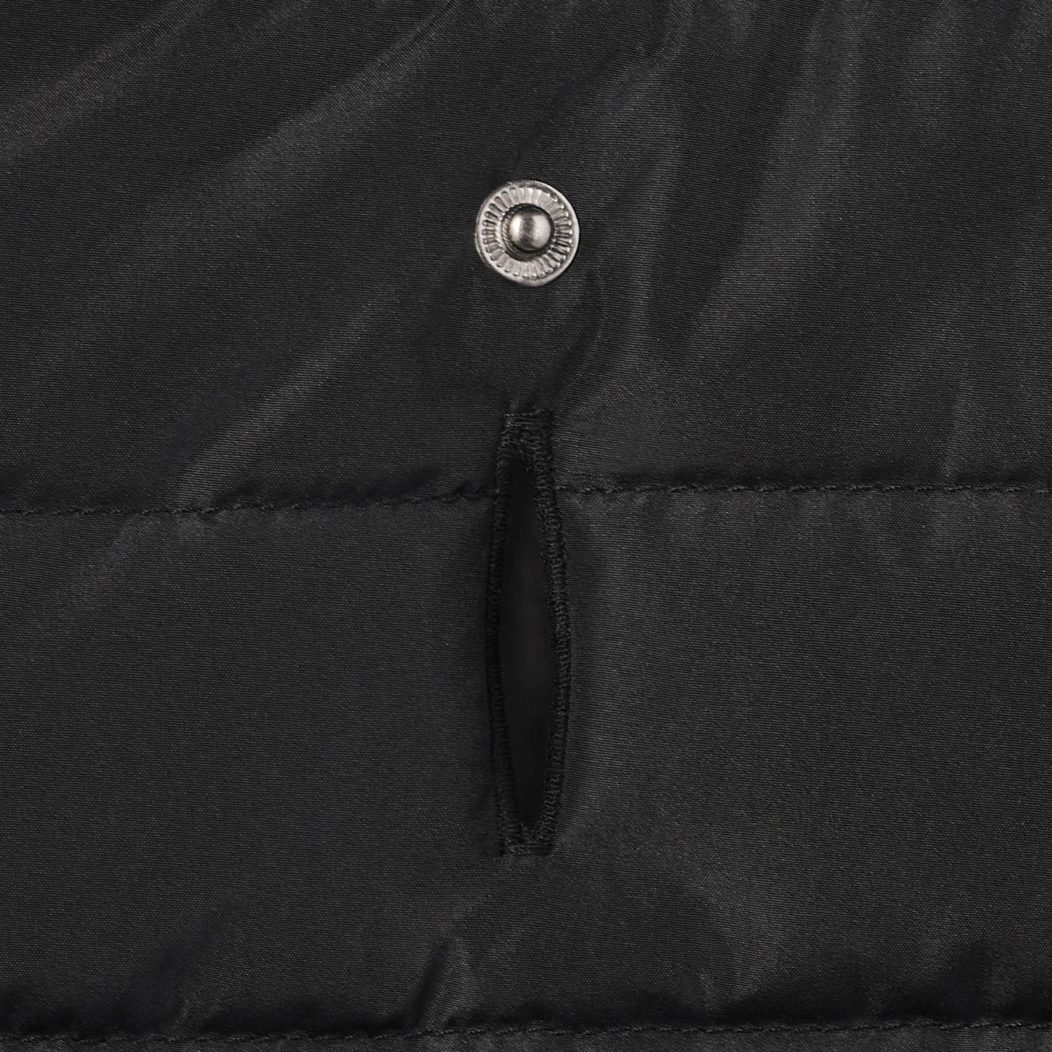 Frisco Mid-Heavyweight Cinching Insulated Dog & Cat Parka, Black/Red Plaid 6 Frisco Mid-Heavyweight Cinching Insulated Dog & Cat Parka, Black/Red Plaid - Image 6