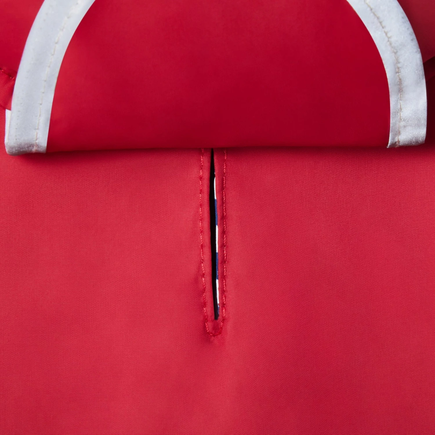 Frisco Lightweight Red Reversible Packable Dog Raincoat 6 Frisco Lightweight Red Reversible Packable Dog Raincoat - Image 6